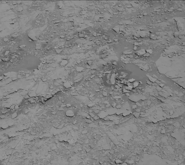 Sol 2504: Mast Camera (Mastcam)