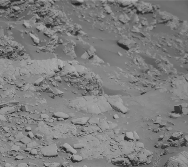 Sol 2523: Mast Camera (Mastcam)