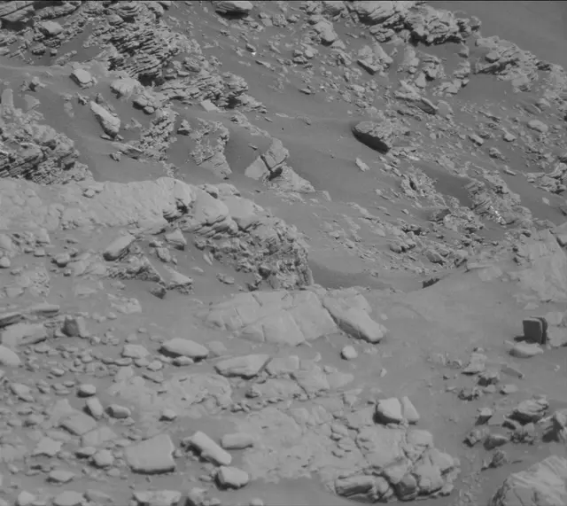 Sol 2523: Mast Camera (Mastcam)