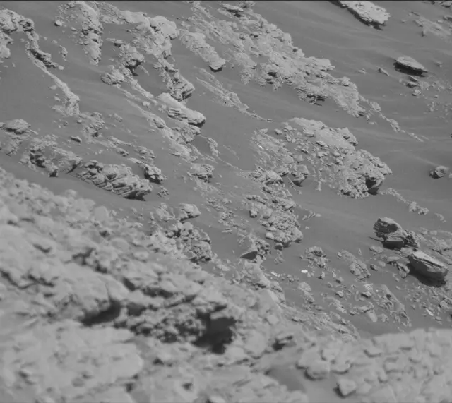 Sol 2523: Mast Camera (Mastcam)