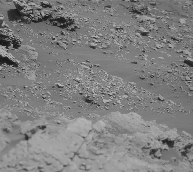 Sol 2523: Mast Camera (Mastcam)