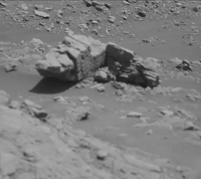 Sol 2523: Mast Camera (Mastcam)