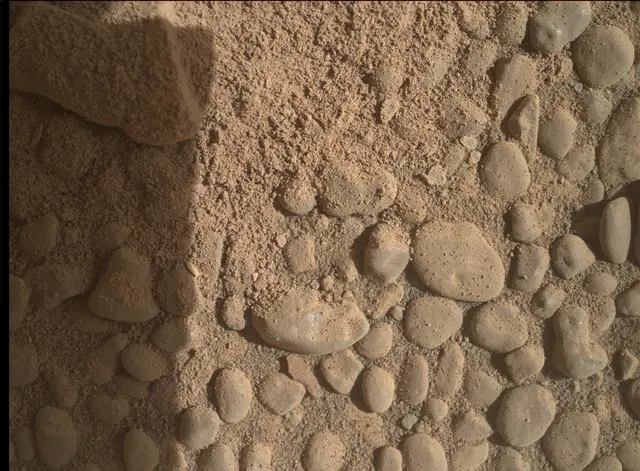 Sol 2523: Mars Hand Lens Imager (MAHLI)