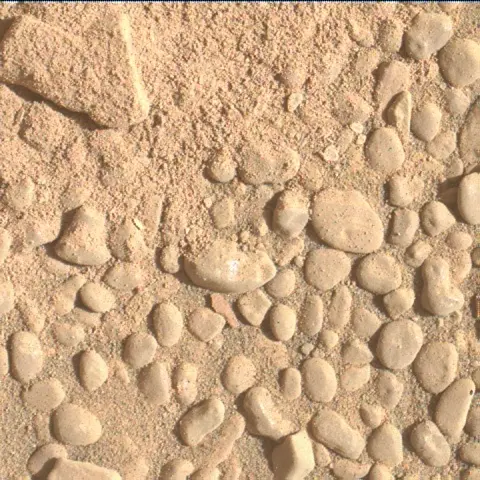 Sol 2523: Mars Hand Lens Imager (MAHLI)