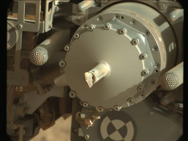Sol 2524: Mast Camera (Mastcam)