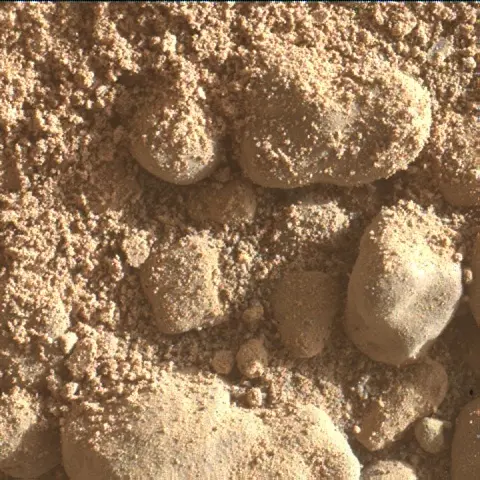 Sol 2524: Mars Hand Lens Imager (MAHLI)