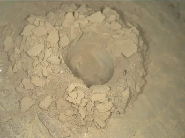 Sol 2524: Mars Hand Lens Imager (MAHLI)