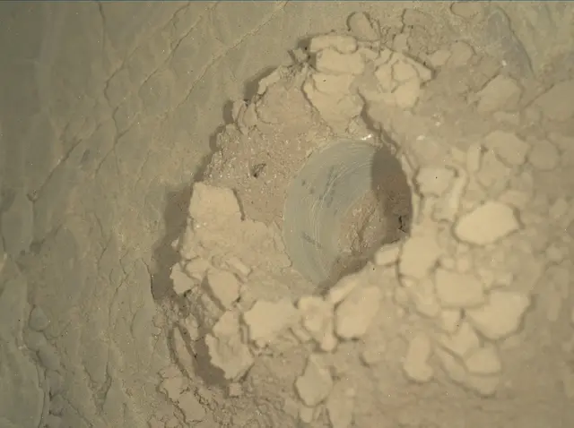 Sol 2524: Mars Hand Lens Imager (MAHLI)
