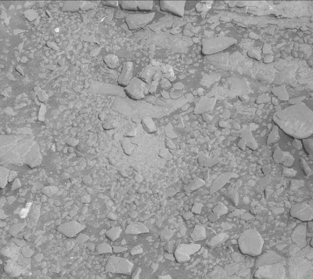 Sol 2526: Mast Camera (Mastcam)