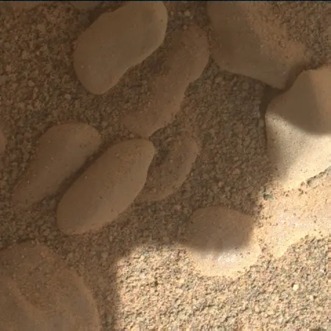 Sol 2526: Mars Hand Lens Imager (MAHLI)