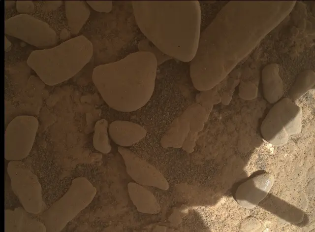Sol 2526: Mars Hand Lens Imager (MAHLI)