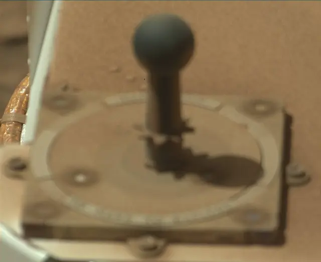 Sol 2528: Mast Camera (Mastcam)