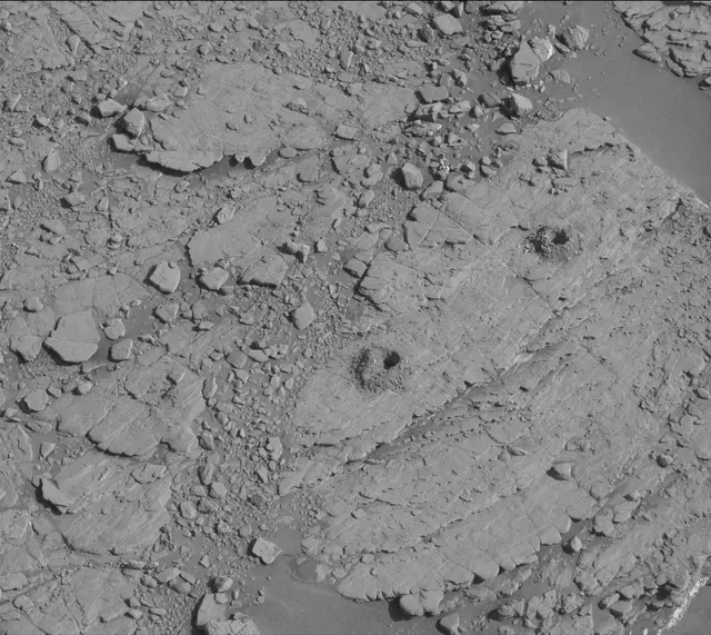 Sol 2529: Mast Camera (Mastcam)