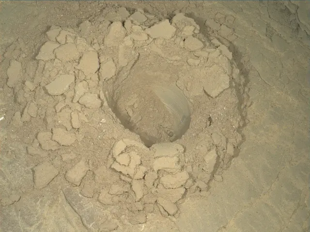 Sol 2529: Mars Hand Lens Imager (MAHLI)