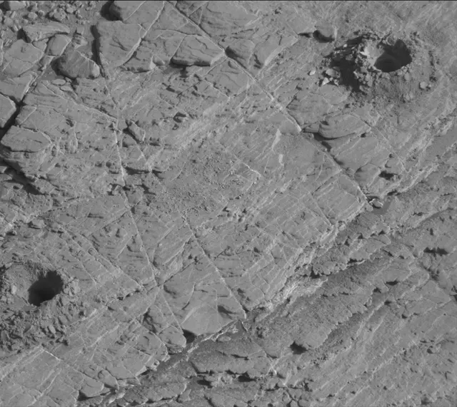 Sol 2549: Mast Camera (Mastcam)