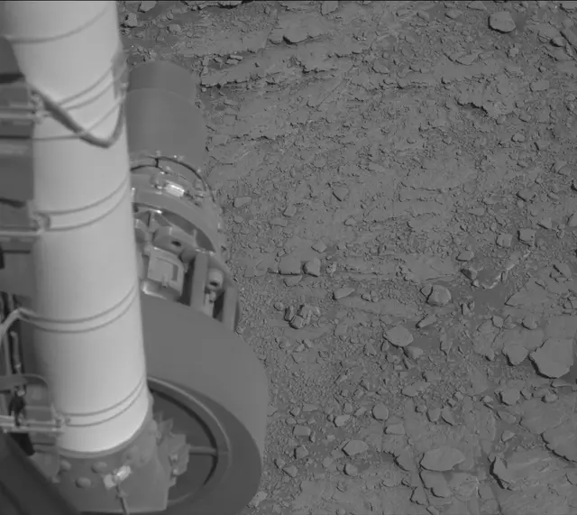 Sol 2550: Mast Camera (Mastcam)