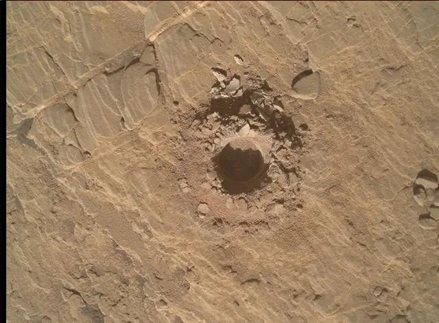 Sol 2550: Mars Hand Lens Imager (MAHLI)