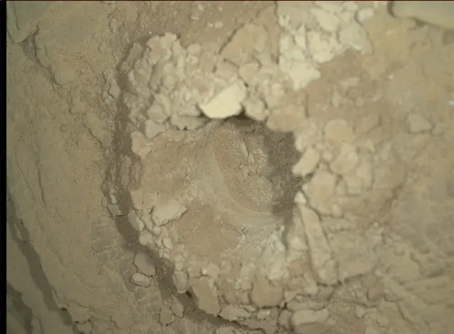 Sol 2551: Mars Hand Lens Imager (MAHLI)