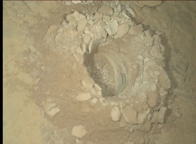 Sol 2551: Mars Hand Lens Imager (MAHLI)