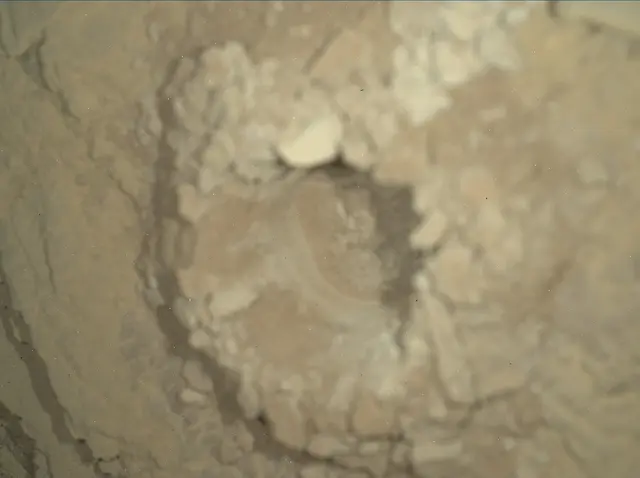 Sol 2551: Mars Hand Lens Imager (MAHLI)
