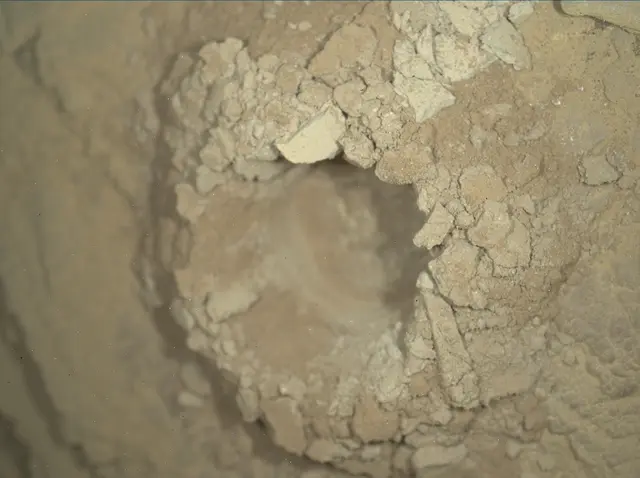 Sol 2551: Mars Hand Lens Imager (MAHLI)