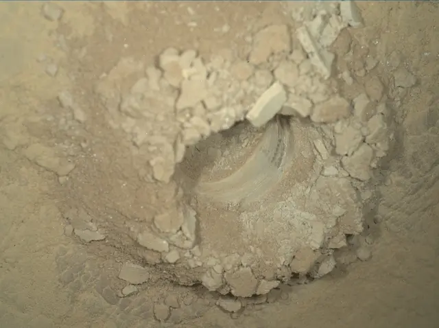 Sol 2551: Mars Hand Lens Imager (MAHLI)