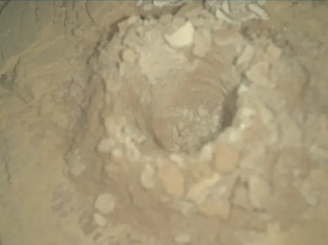 Sol 2551: Mars Hand Lens Imager (MAHLI)