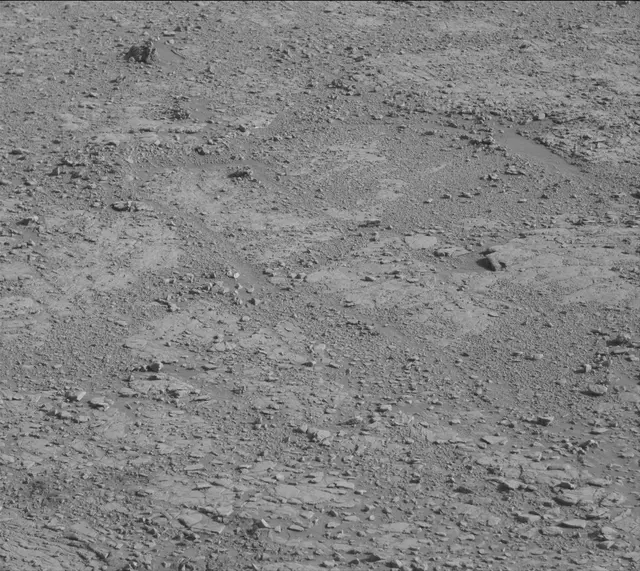 Sol 2553: Mast Camera (Mastcam)