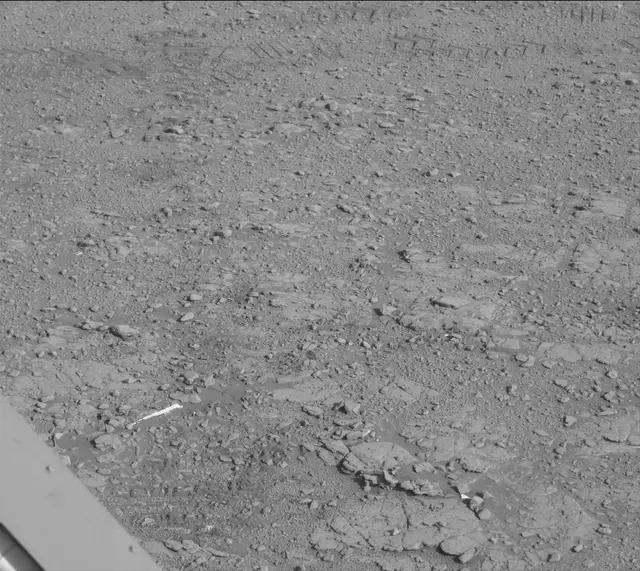 Sol 2553: Mast Camera (Mastcam)