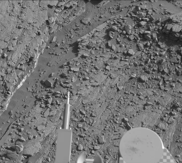 Sol 2553: Mast Camera (Mastcam)
