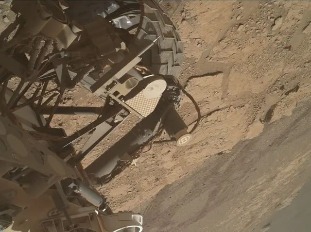 Sol 2553: Mars Hand Lens Imager (MAHLI)