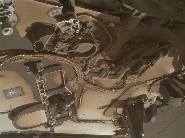 Sol 2553: Mars Hand Lens Imager (MAHLI)