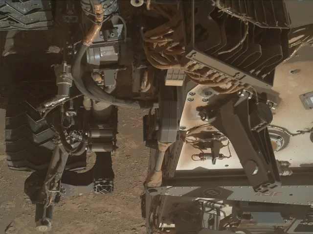 Sol 2553: Mars Hand Lens Imager (MAHLI)