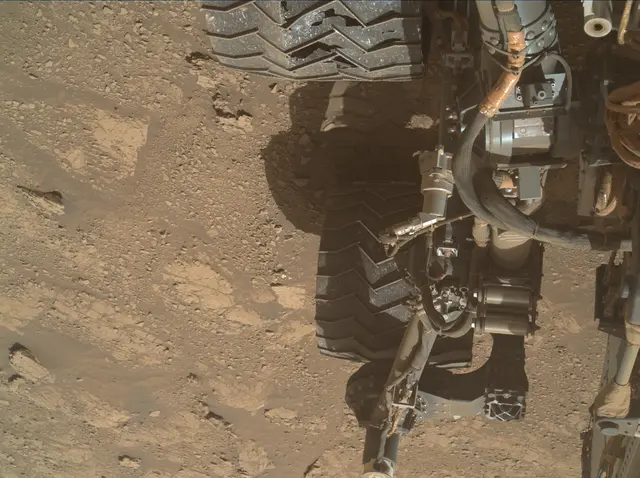 Sol 2553: Mars Hand Lens Imager (MAHLI)