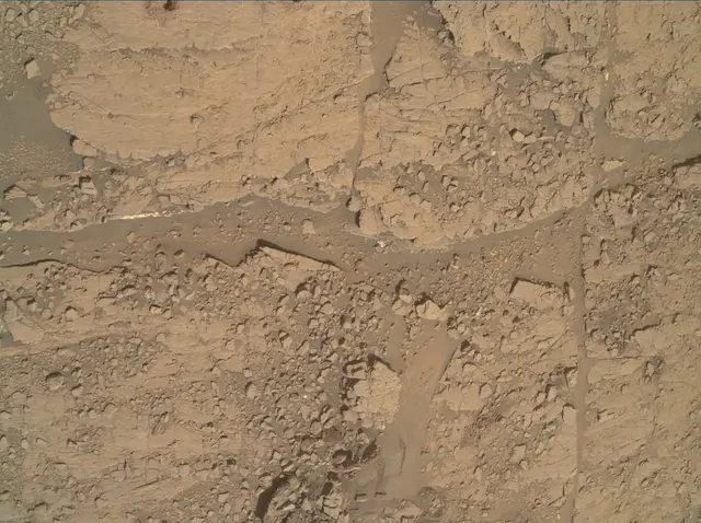 Sol 2553: Mars Hand Lens Imager (MAHLI)