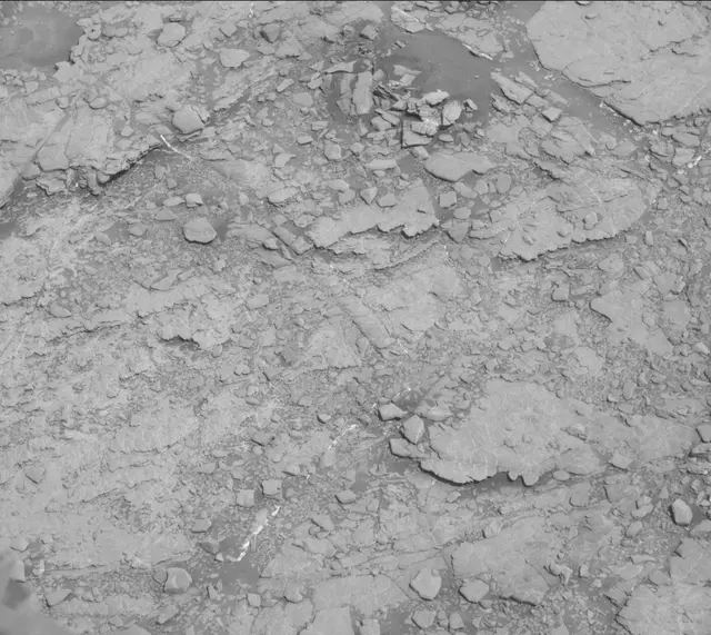 Sol 2554: Mast Camera (Mastcam)