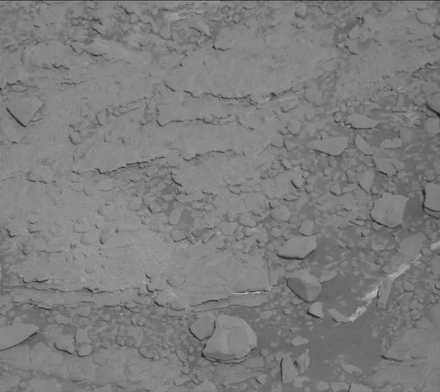 Sol 2554: Mast Camera (Mastcam)