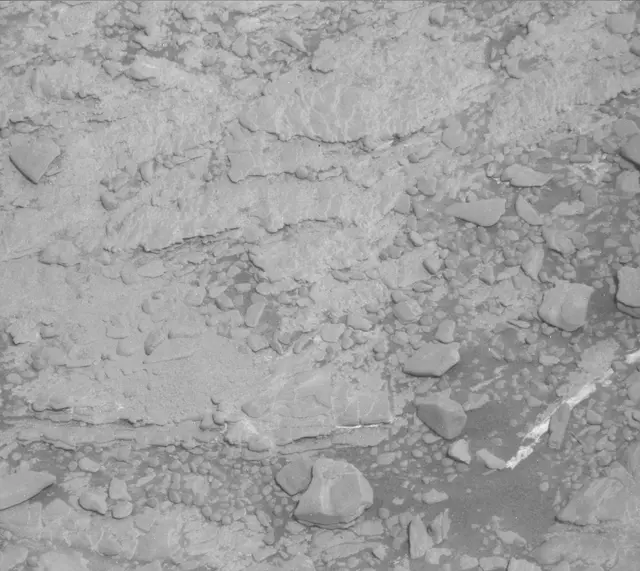 Sol 2554: Mast Camera (Mastcam)