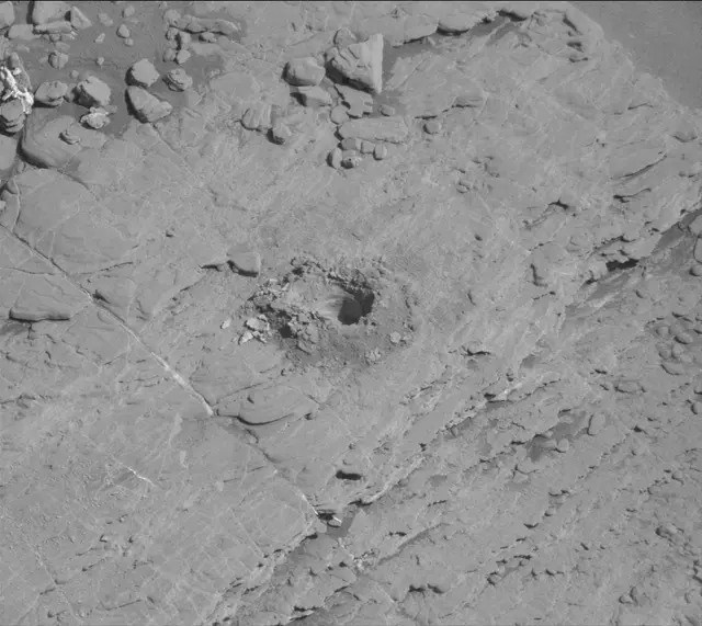 Sol 2554: Mast Camera (Mastcam)