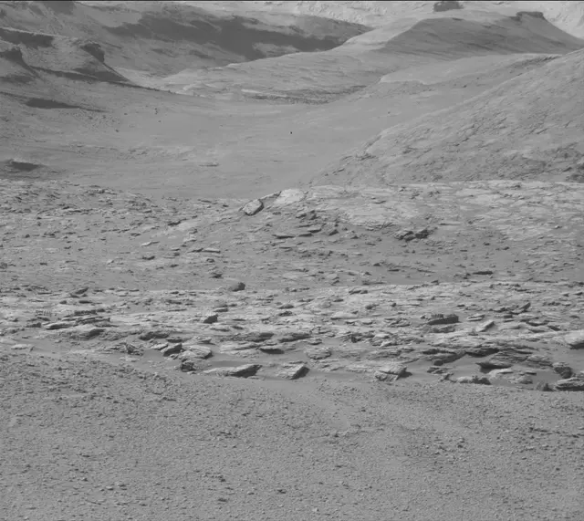 Sol 2555: Mast Camera (Mastcam)
