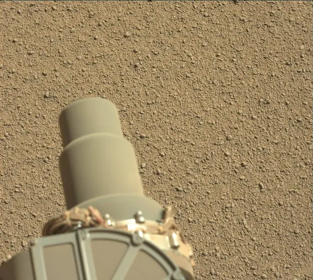 Sol 2556: Mast Camera (Mastcam)