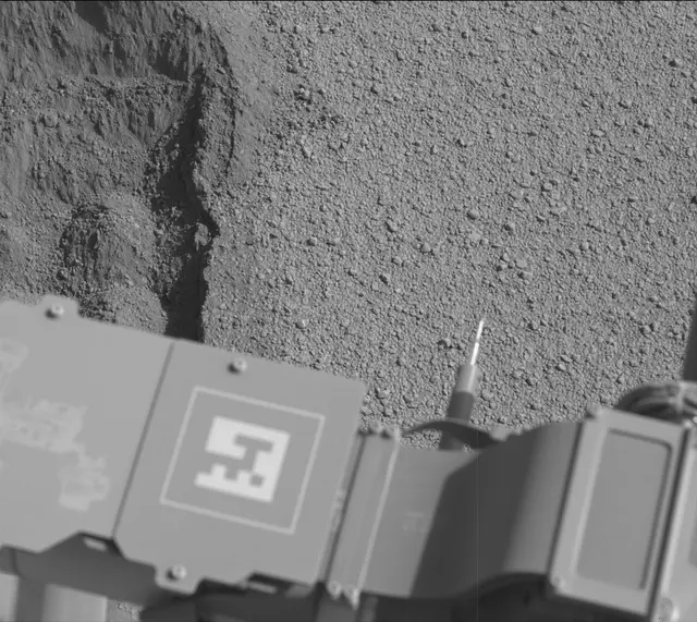 Sol 2556: Mast Camera (Mastcam)