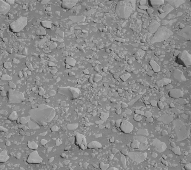 Sol 2556: Mast Camera (Mastcam)