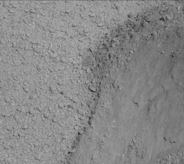 Sol 2559: Mast Camera (Mastcam)