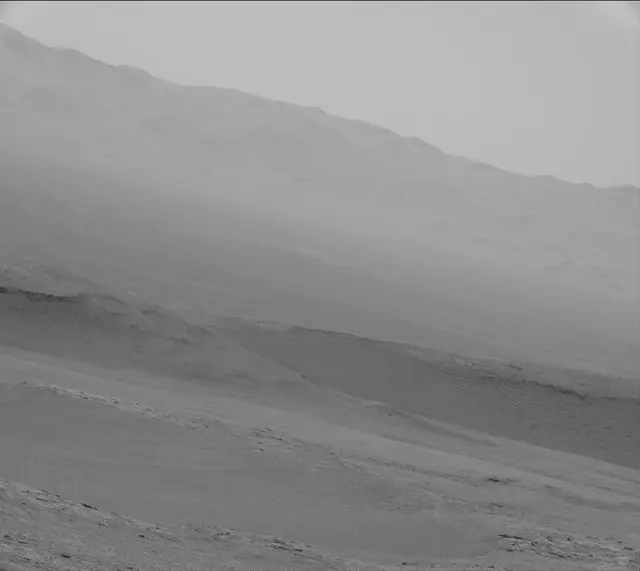 Sol 2560: Mast Camera (Mastcam)