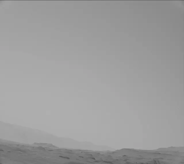 Sol 2560: Mast Camera (Mastcam)