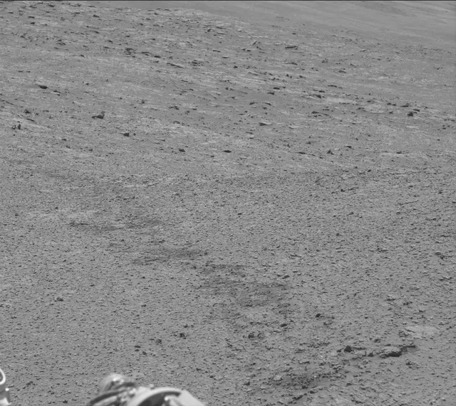 Sol 2560: Mast Camera (Mastcam)