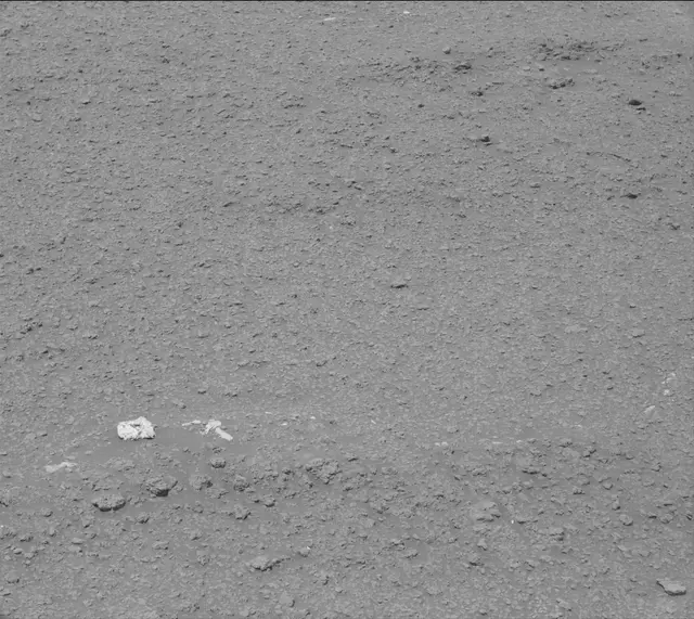 Sol 2560: Mast Camera (Mastcam)
