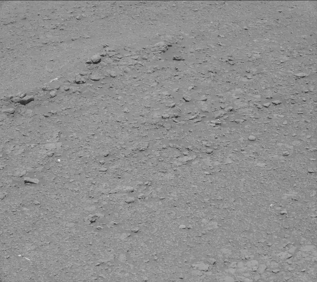 Sol 2560: Mast Camera (Mastcam)