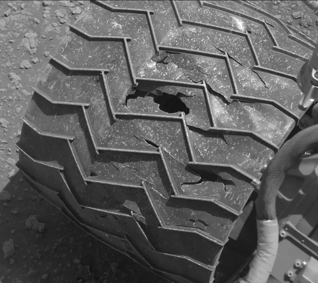 Sol 2560: Mast Camera (Mastcam)